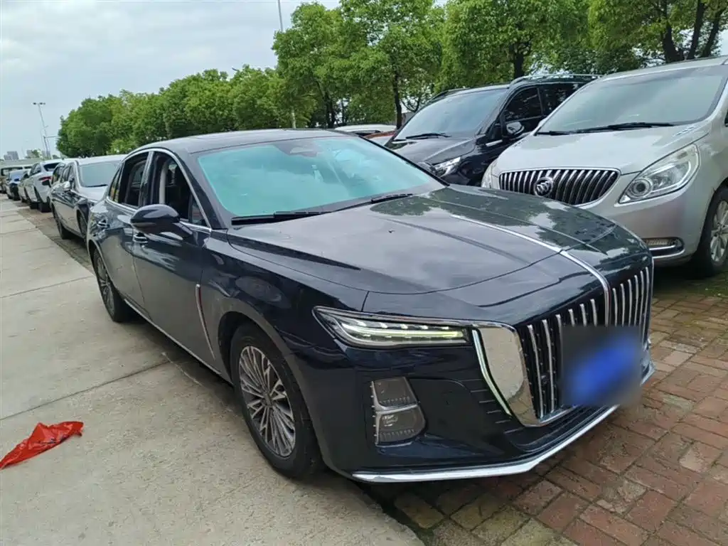 Hongqi H5 2.0 T Auto Connected Flagship Enjoyment
