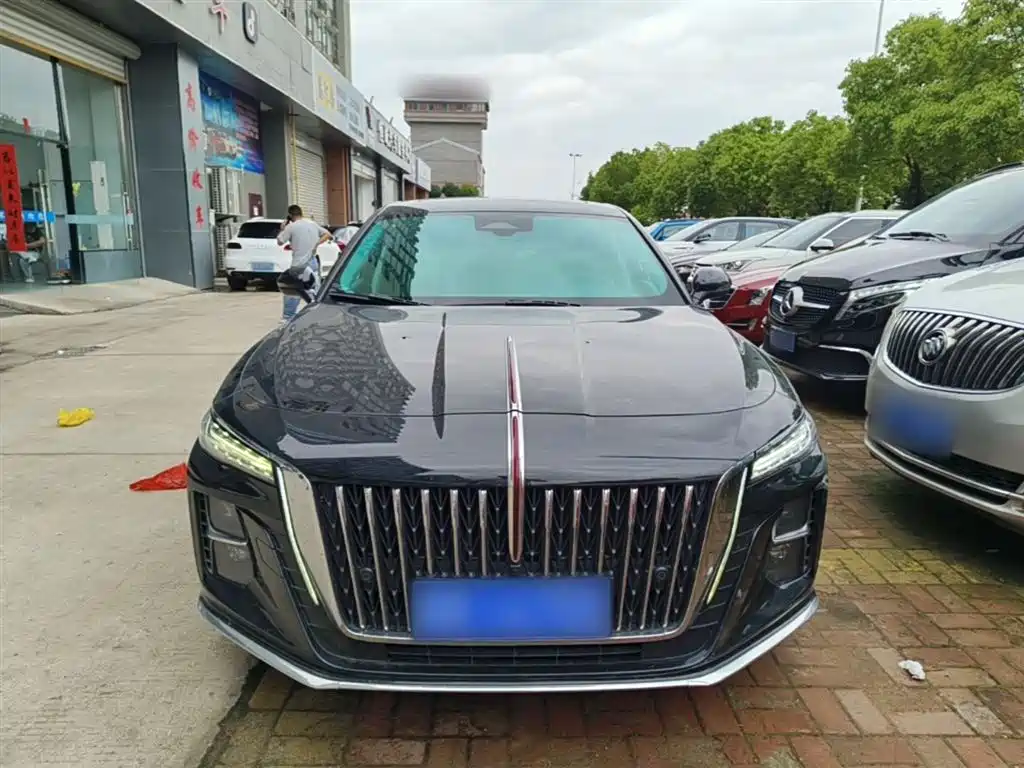Hongqi H5 2.0 T Auto Connected Flagship Enjoyment