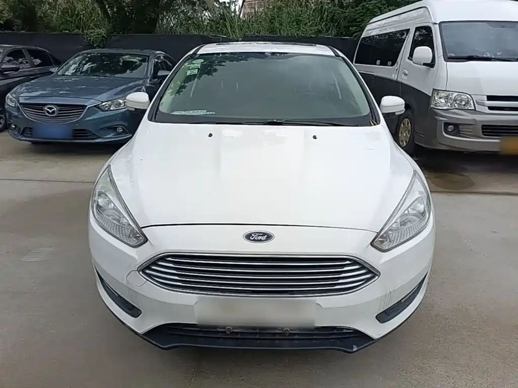 Focus Sedan Classic 1.6 L Auto Style Smart Travel