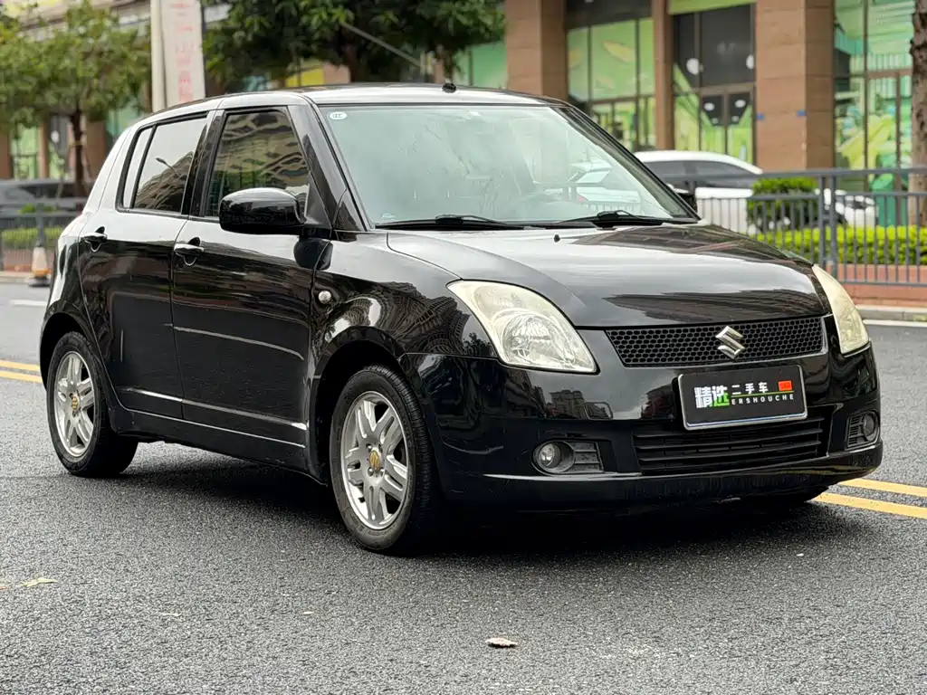 Swift 雨燕 2005款 1.3 L 自动豪华型