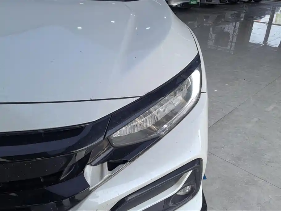 Civic HATCHBACK 220 TURBO CVT Trend Cool Control