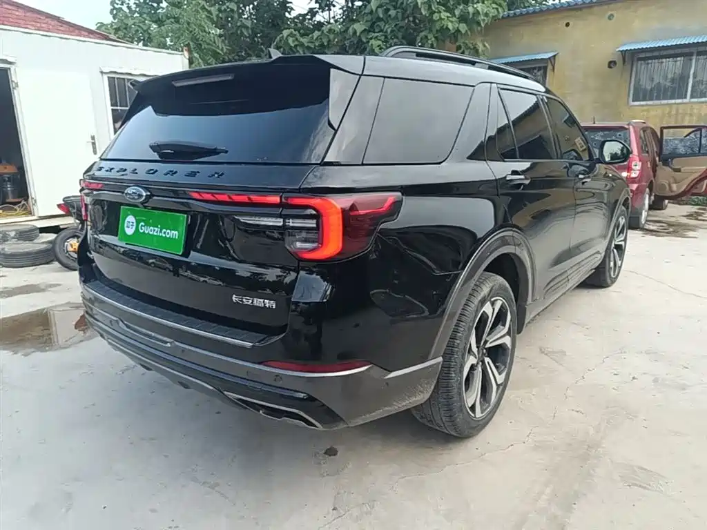 Explorer EcoBoost 285 4 WD ST-LINE 6-seat