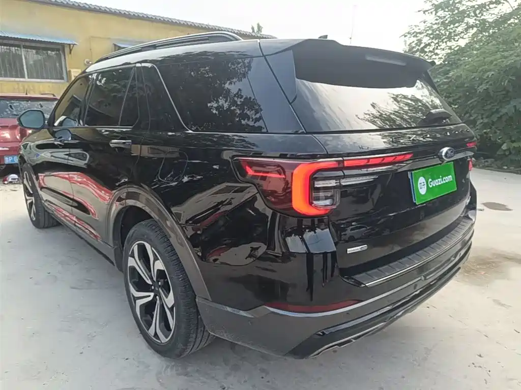 Explorer EcoBoost 285 4 WD ST-LINE 6-seat