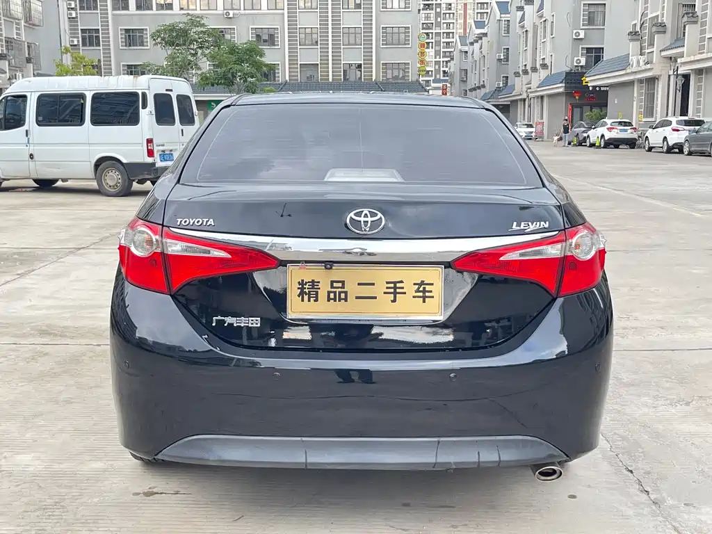 Levin 1.6 G CVT Elite