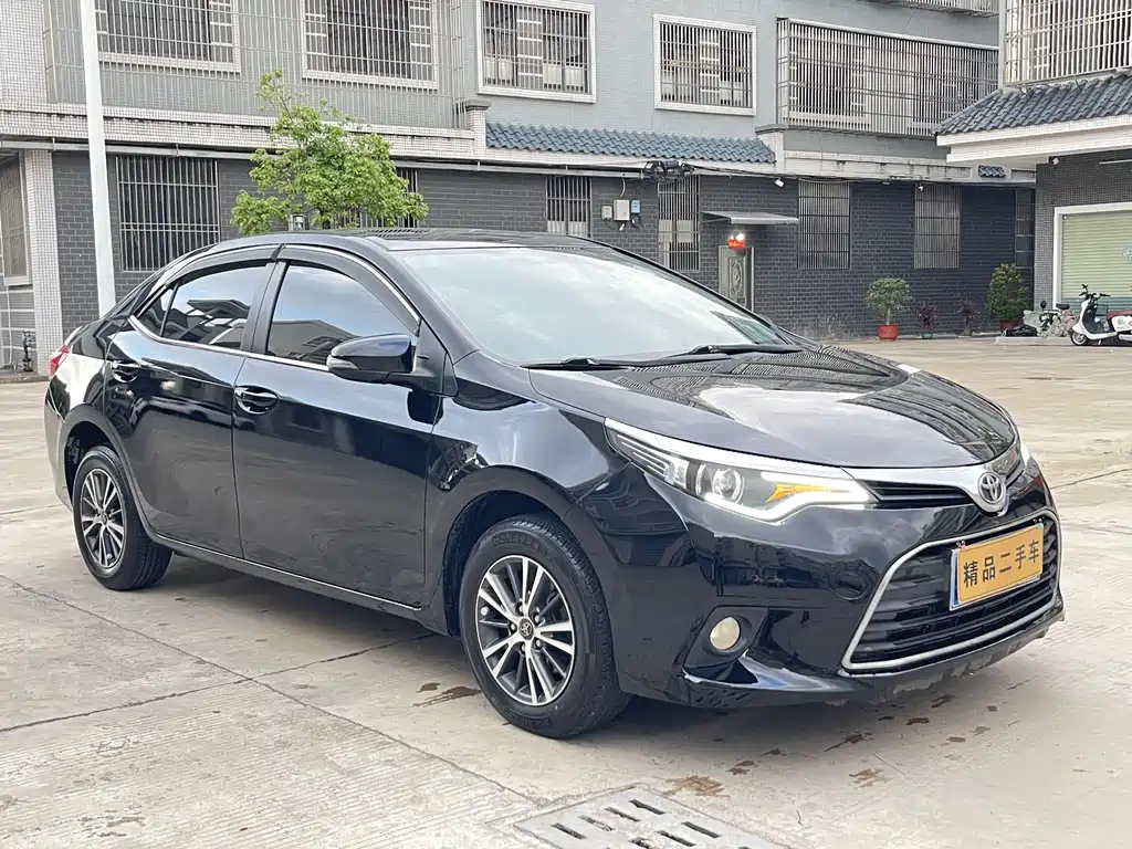 Levin 1.6 G CVT Elite