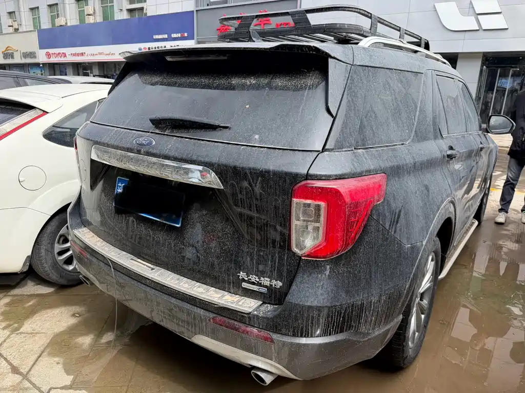 Explorer EcoBoost 285 4 WD Style 6-seat