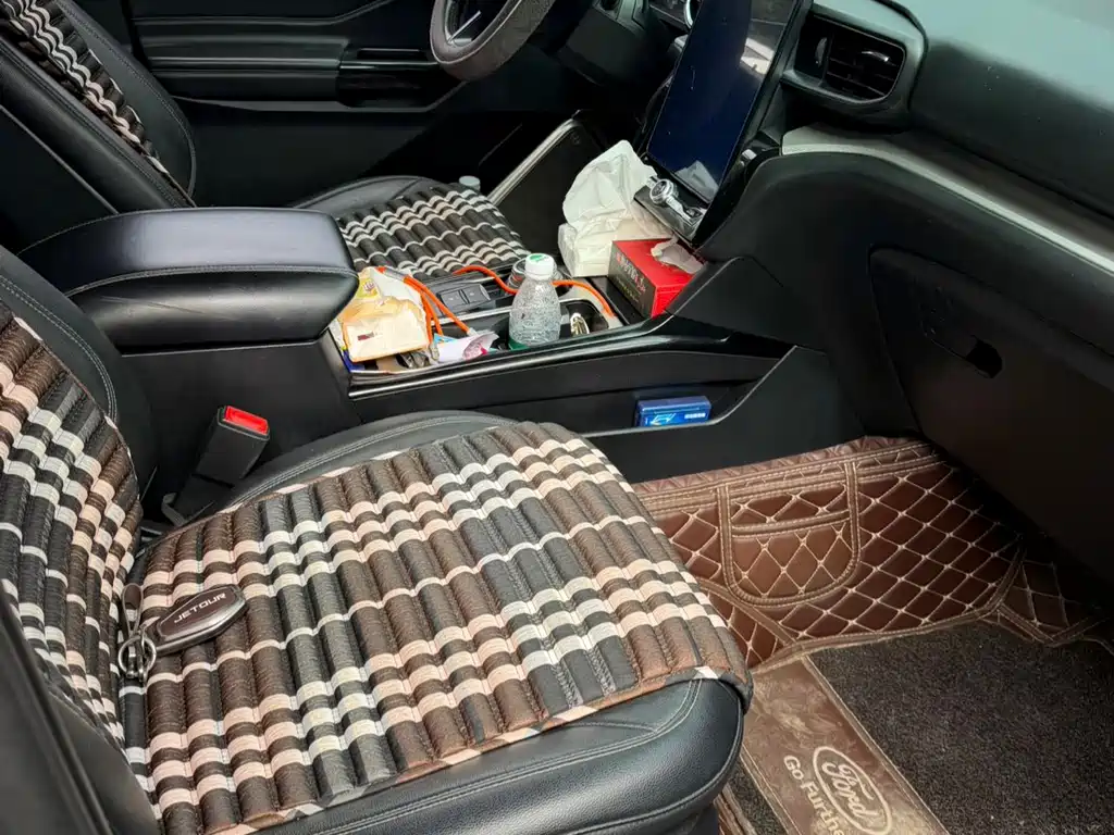 Explorer EcoBoost 285 4 WD Style 6-seat