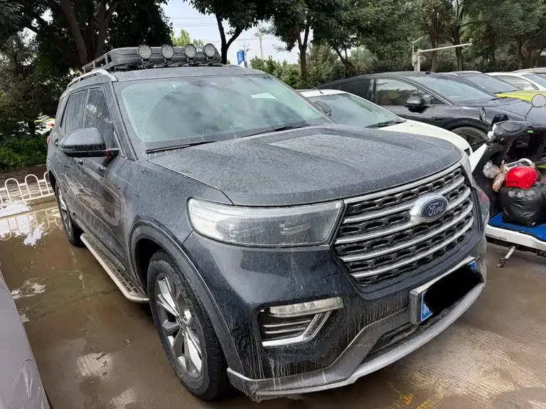 Ford Explorer EcoBoost 285 4 WD Style 6-seat