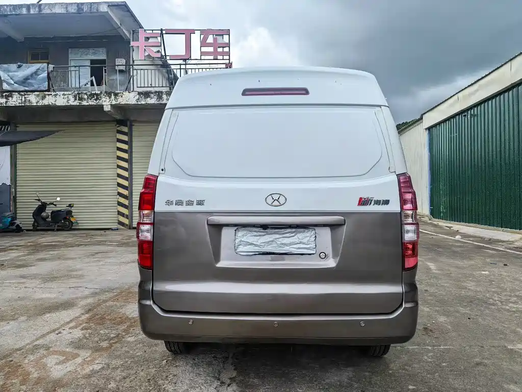 New Sea Lion X30 L CNG 新海狮X30 L CNG 2018款 1.5 L尊贵版天然气车厢货SWFC15