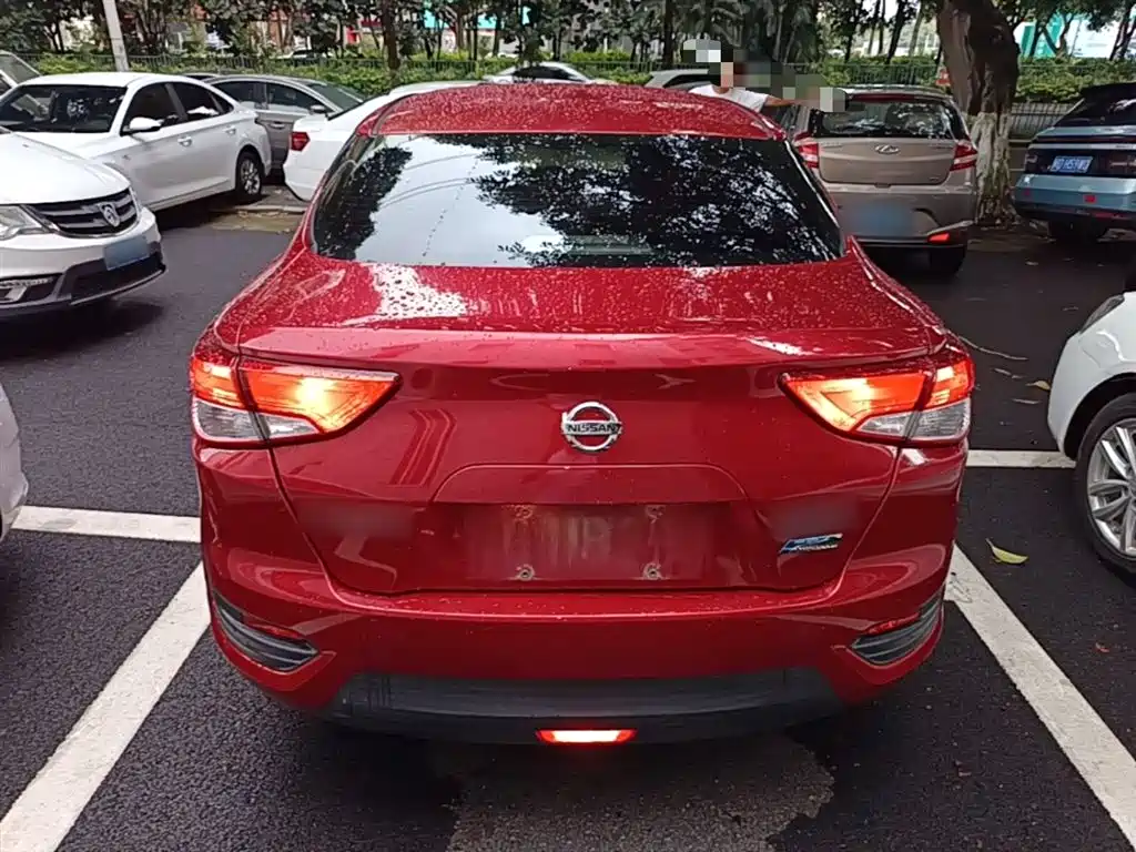 Lannia 1.6 L CVT Smart Cool