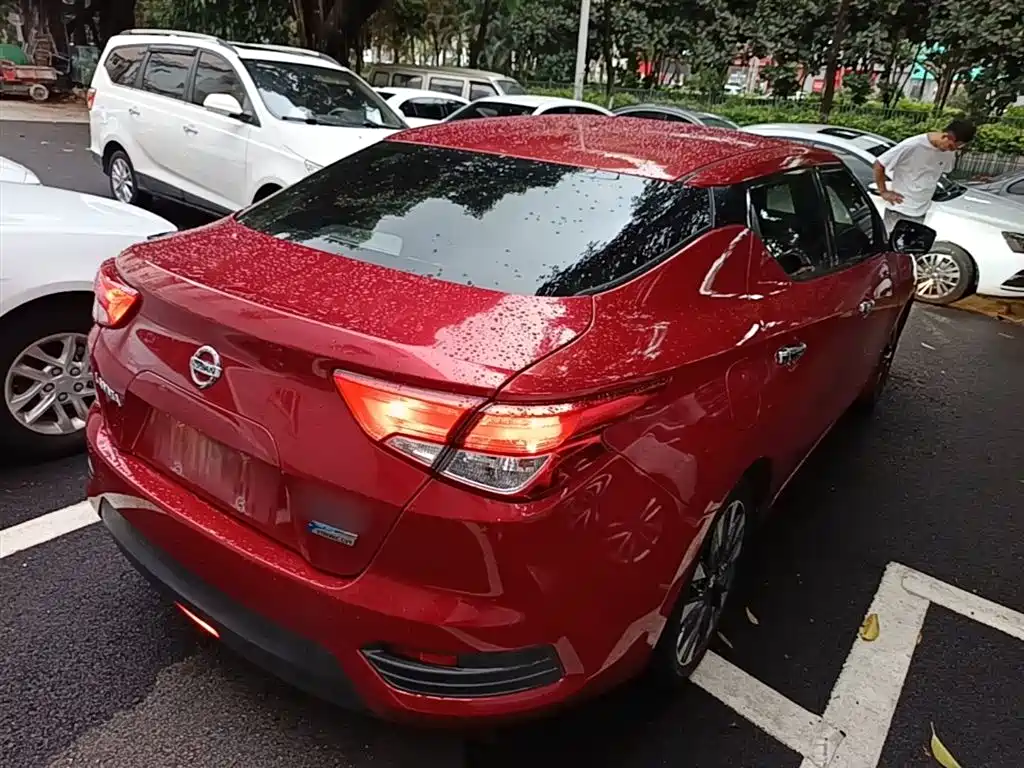 Lannia 1.6 L CVT Smart Cool