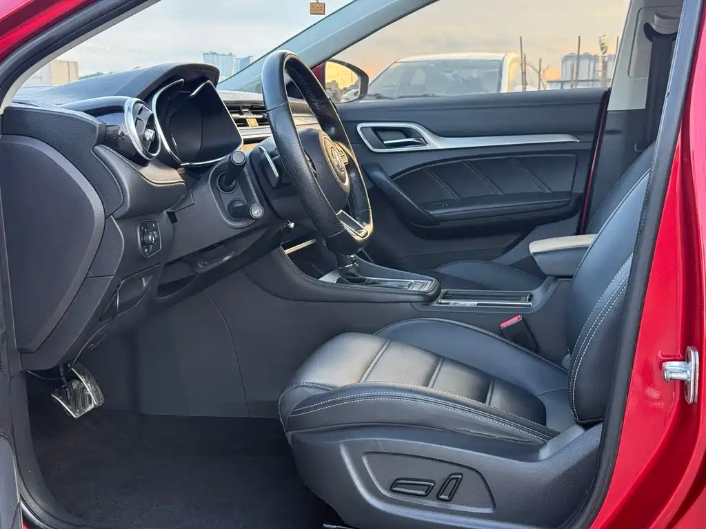 MG6 20 T Auto Trophy10 th Anniversary