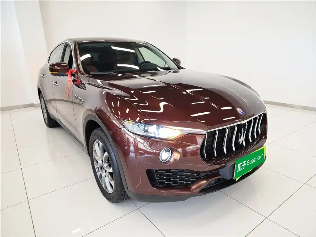 Levante 3.0 T Standard