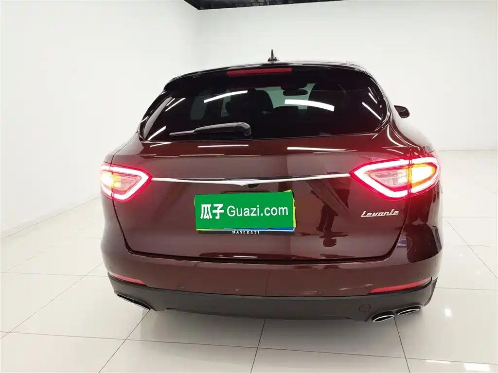Levante 3.0 T Standard