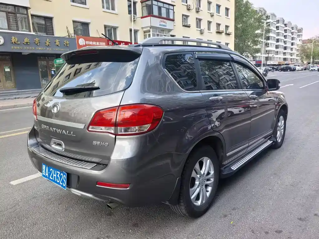 Haval H6 2.0 L Manual 2 WD Urban