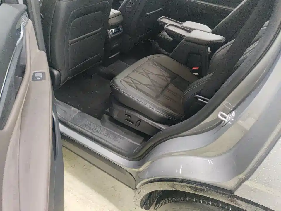 Edge 锐界 2026款 锐界L 2.0 T EcoBoost E混动两驱七座豪华型