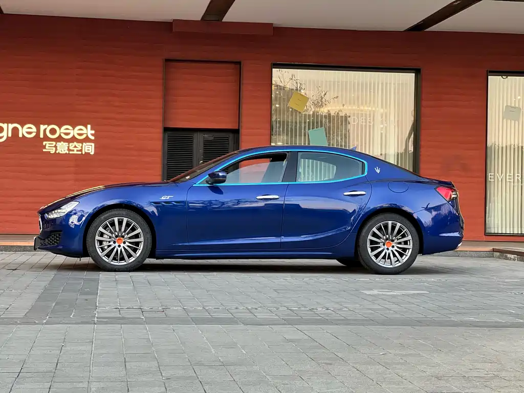 Ghibli 2.0 T GT