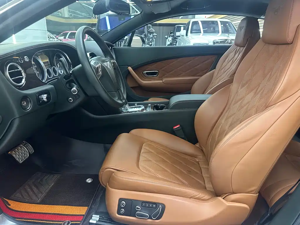 Continental GT 4.0 T GT V8 S Standard