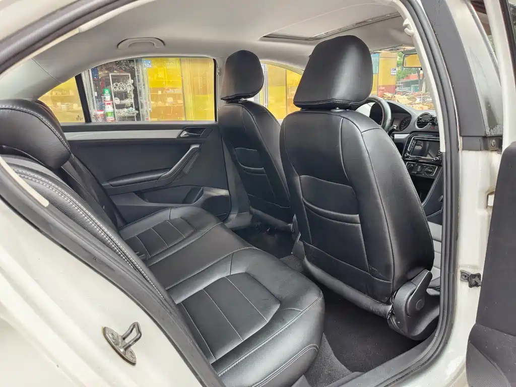 Jetta 1.6 L Auto Comfort
