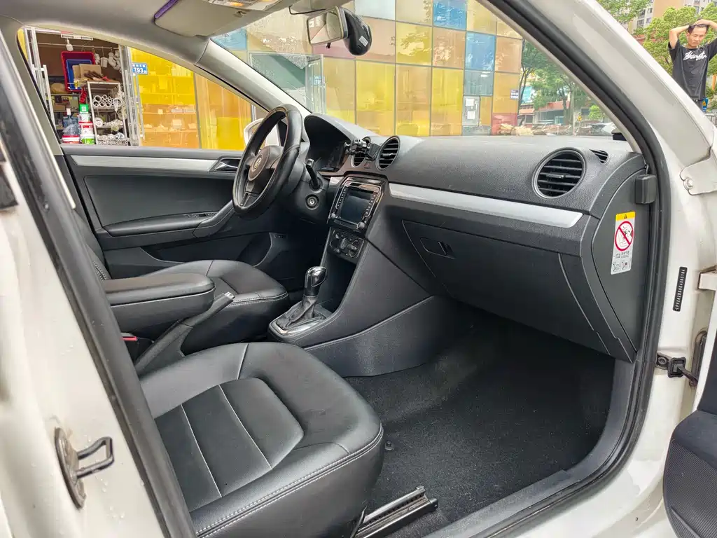 Jetta 1.6 L Auto Comfort
