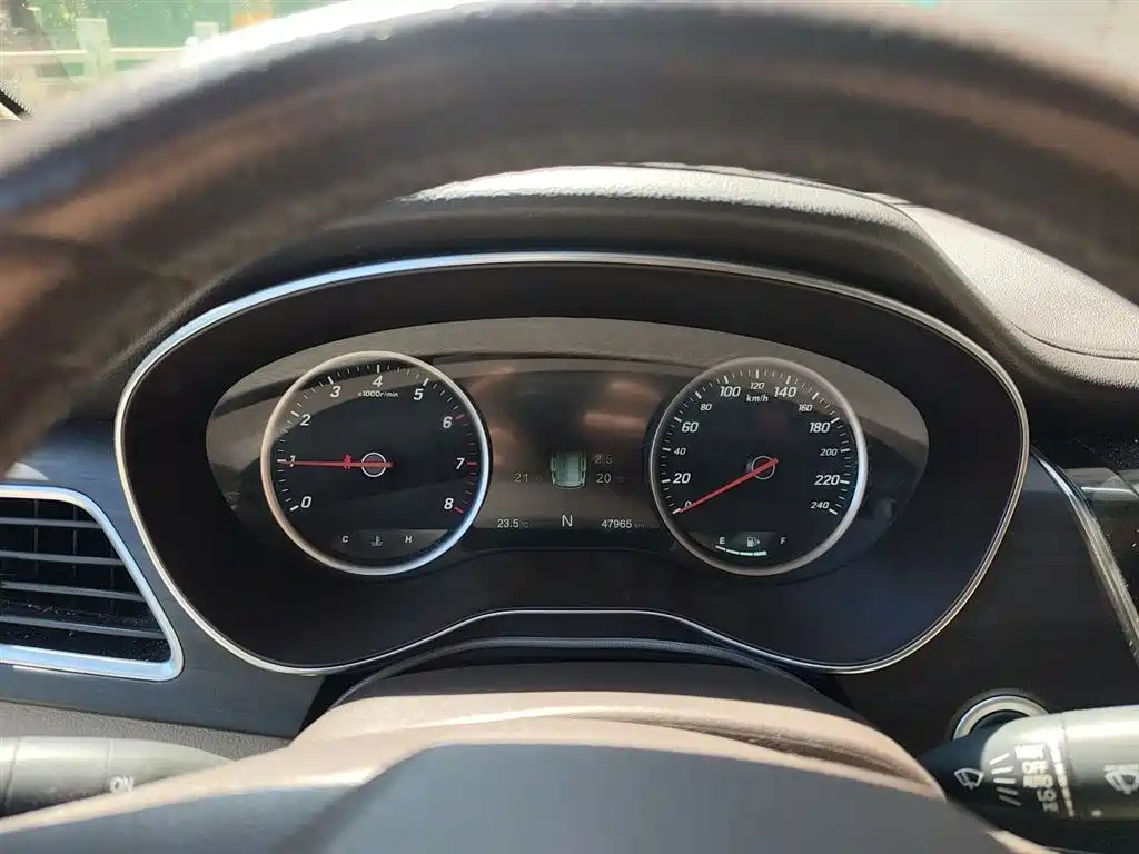 Baojun 730 1.8 L iAMT Premium 7-seat