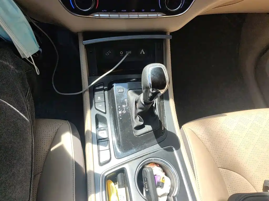 Baojun 730 1.8 L iAMT Premium 7-seat