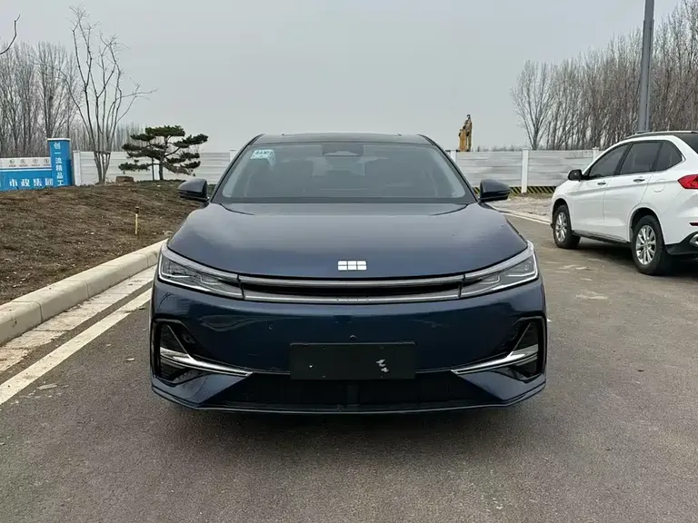 Geely Galaxy A7 银河A7 EM 2025款 EM-i 150 km 星舰版