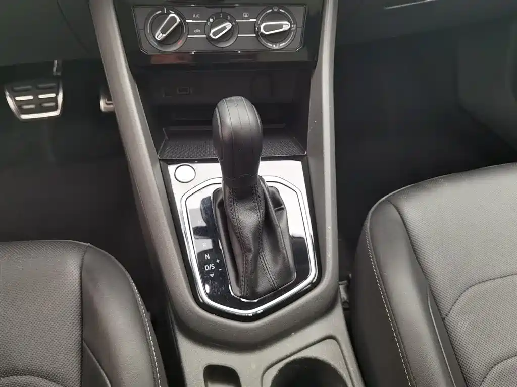 Jetta VS7 1.4 T Auto Joy
