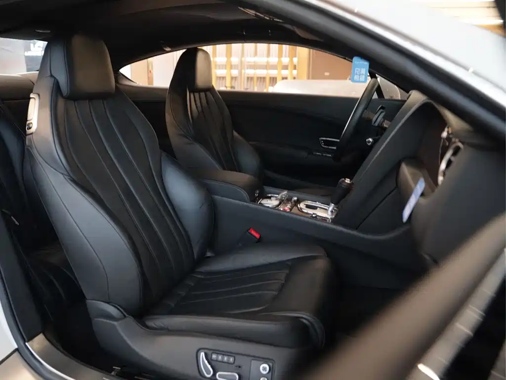 Continental GT 4.0 T GTC V8