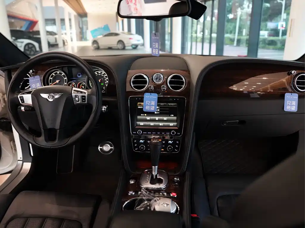 Continental GT 4.0 T GTC V8