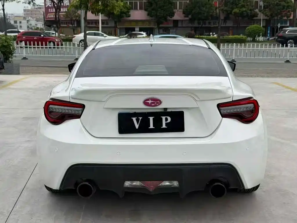 Subaru BRZ 2.0 i Auto
