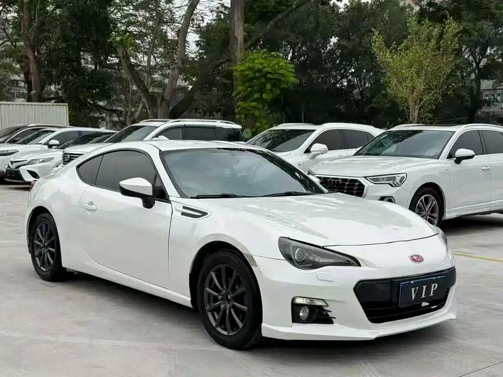 Subaru BRZ 2.0 i Auto