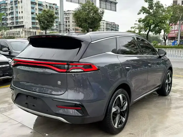 BYD Tang NEV DM-i Champion 112 KM Distinguished