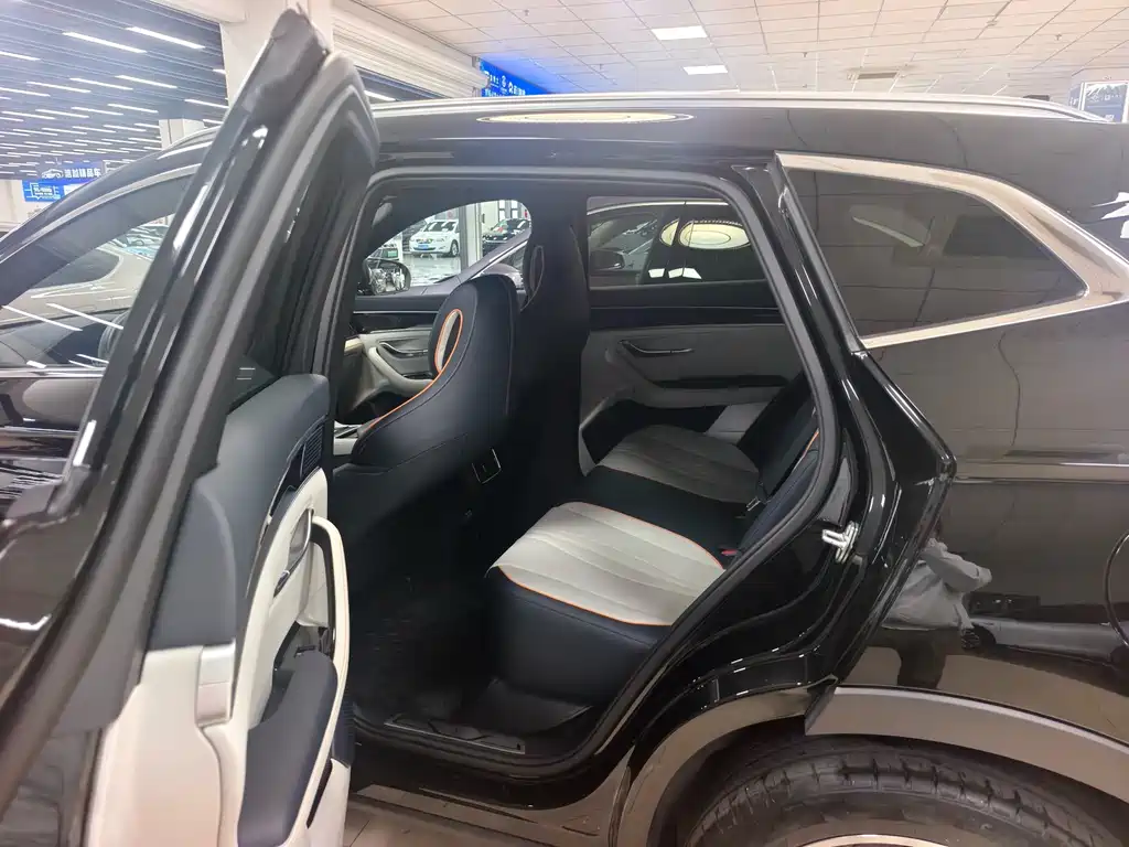 Song PLUS NEV DM-i 110 KM Flagship PLUS