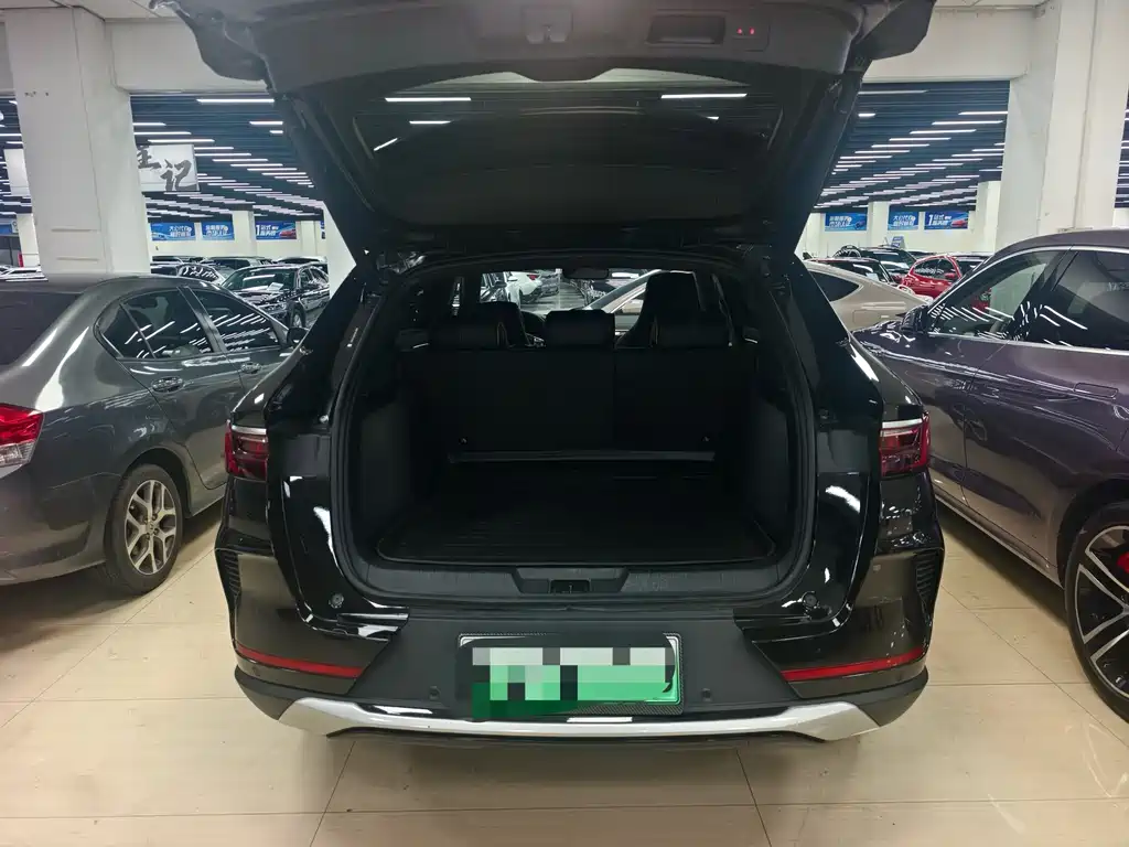 Song PLUS NEV DM-i 110 KM Flagship PLUS