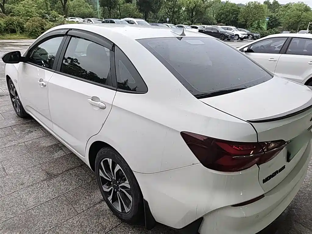 Monza Mild Hybrid RS 330 T Auto Smooth