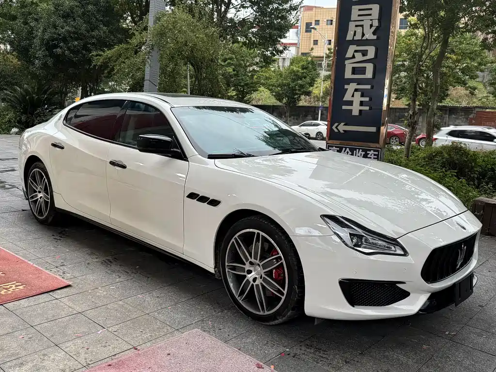 Quattroporte 3.0 T Standard