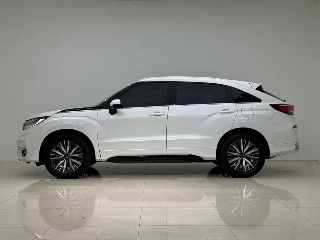 Avancier 370 TURBO 4 WD Premium
