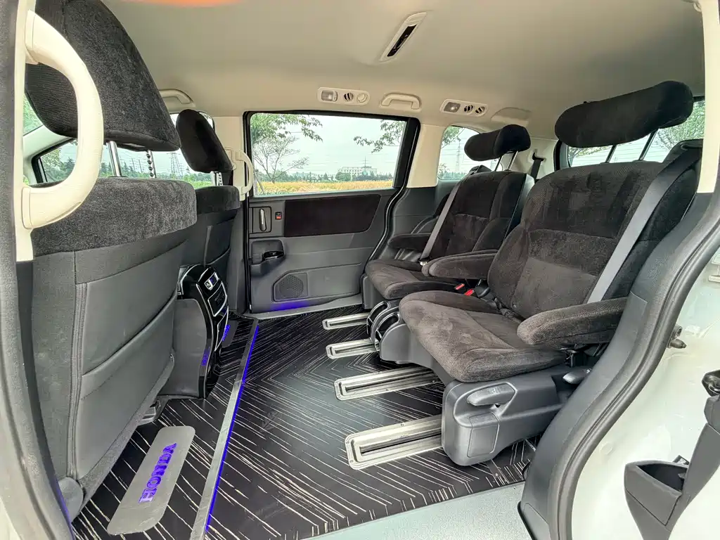 Odyssey 2.0 L e:HEV Sharp· Joy