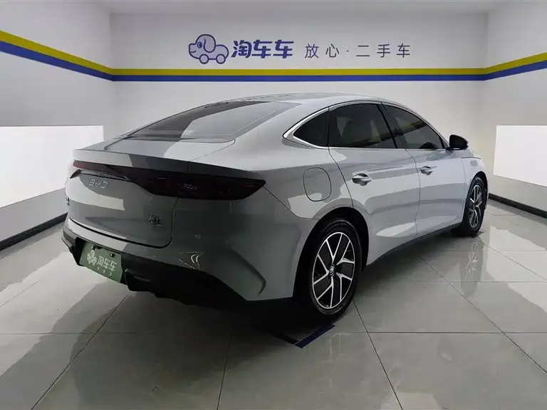 BYD Qin L DM-i 80 KM Transcend