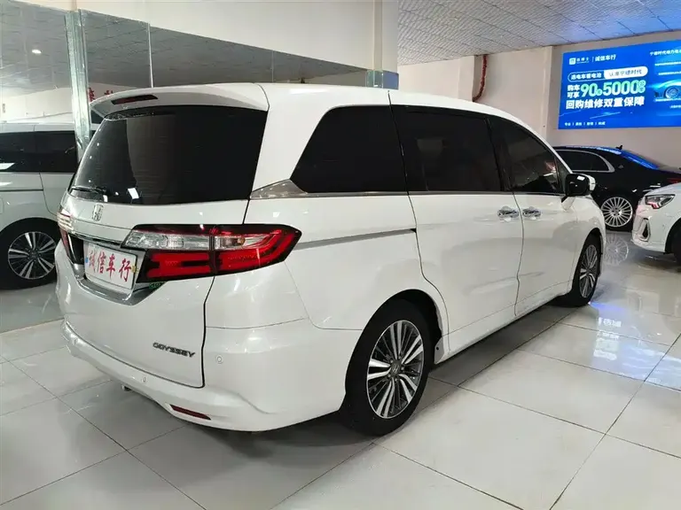 Honda Odyssey 2.4 L Luxury