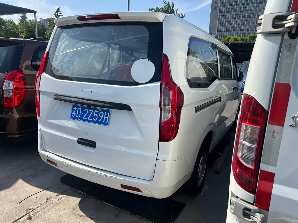 Wuling Journey Classic 1.5 L Comfort L3 C