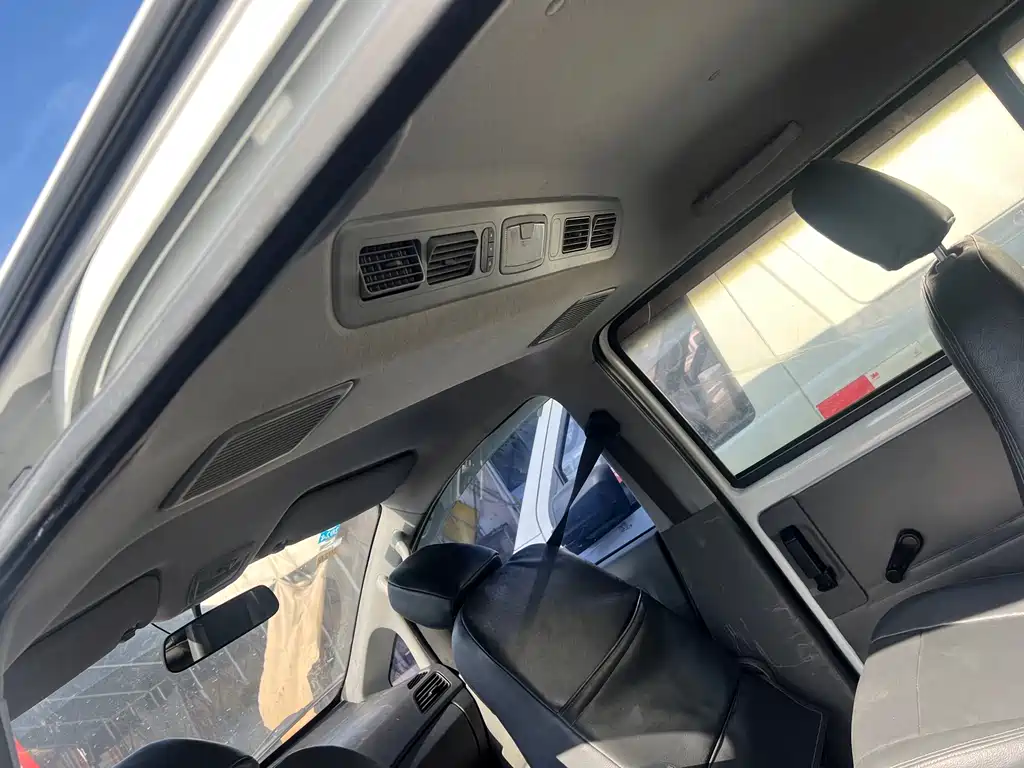Wuling Journey Classic 1.5 L Comfort L3 C