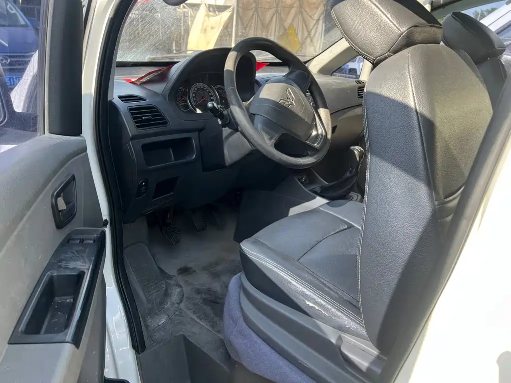 Wuling Journey Classic 1.5 L Comfort L3 C
