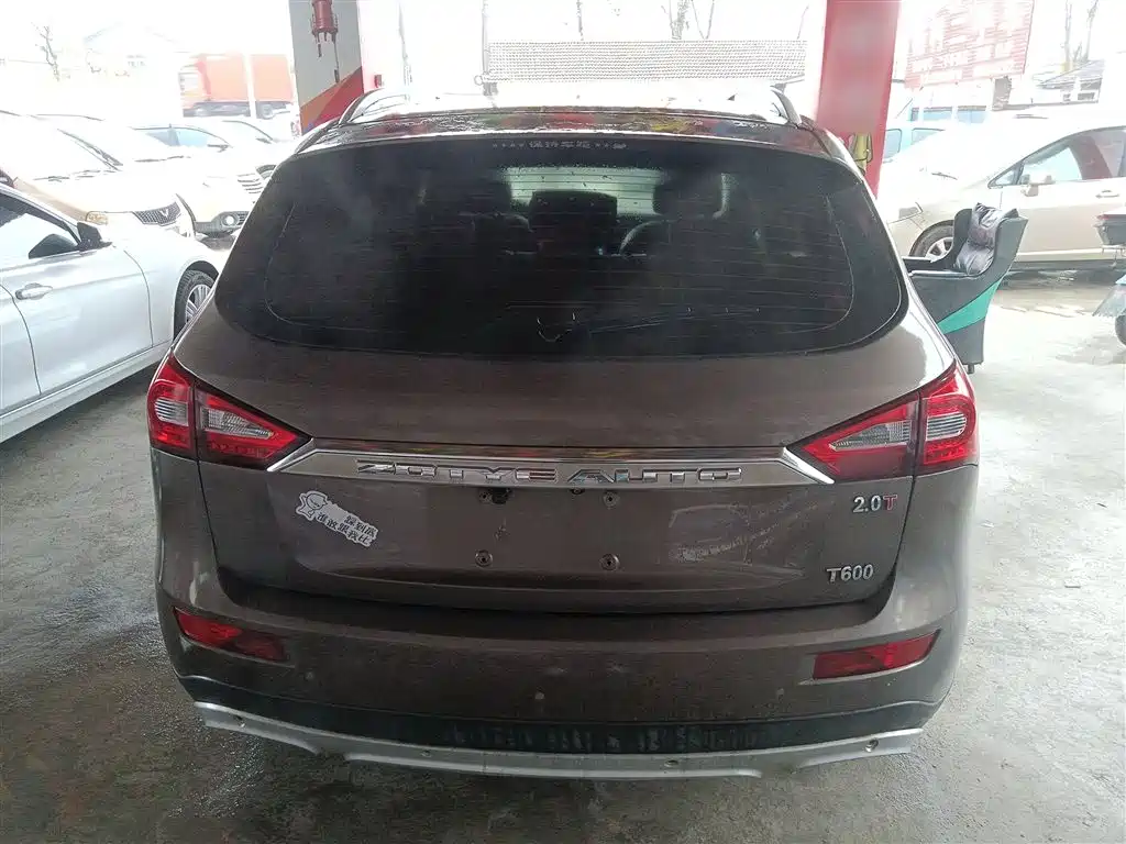 Zotye T600 2.0 T DCT Distinguished