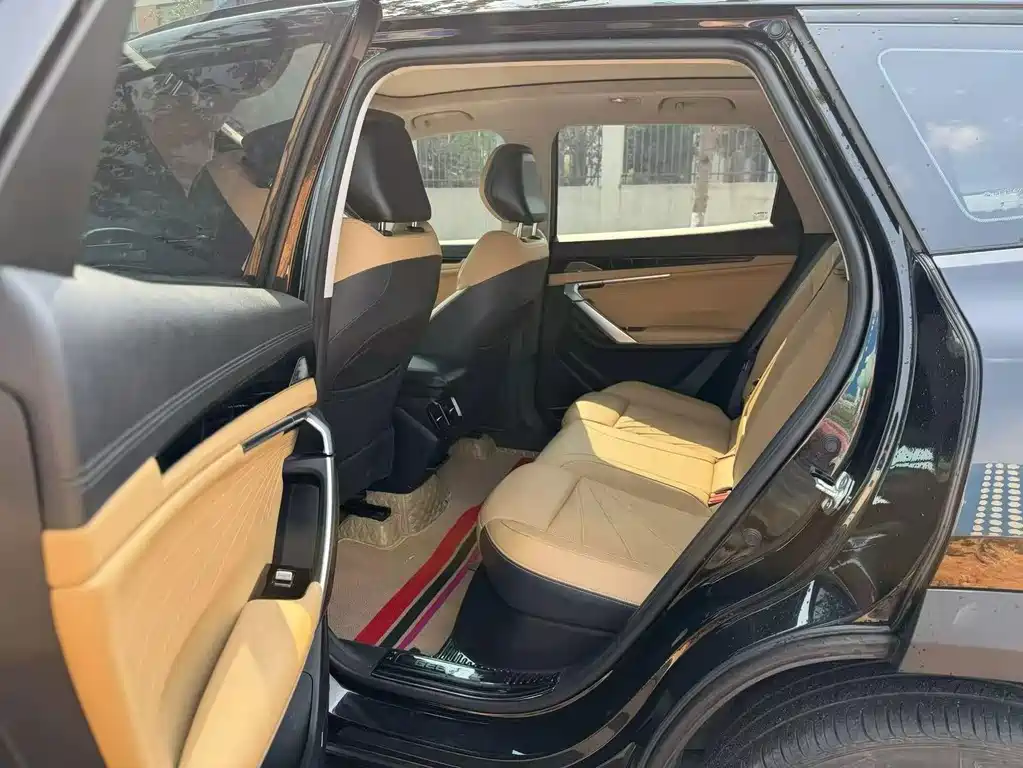 Boyue L 1.5 TD DCT Luxury