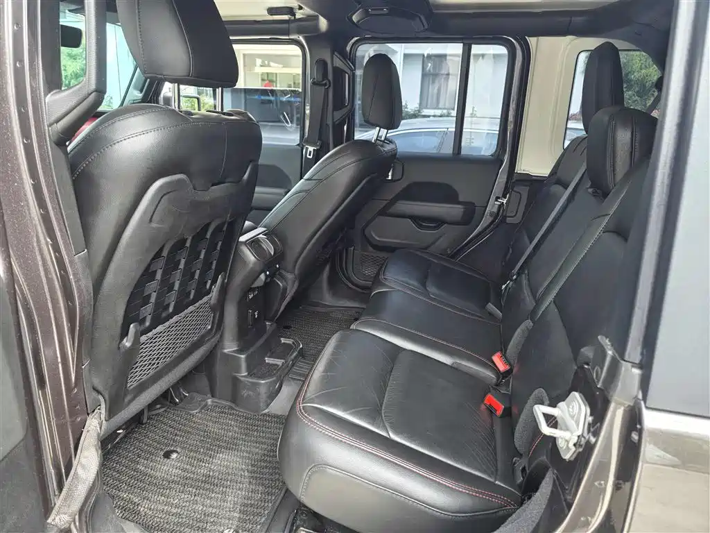 Wrangler 2.0 T Rubicon 4-door