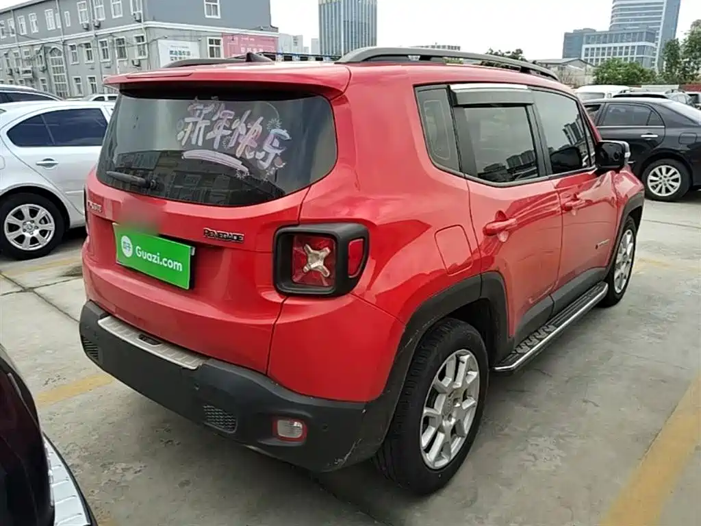 Renegade 自由侠 2019款 220 T 自动精英版