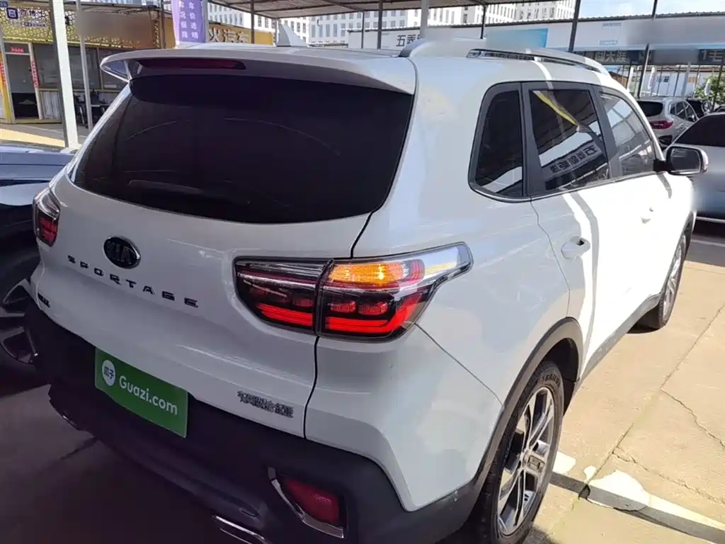 Sportage 2.0 L Auto Smart Enjoyment Luxury