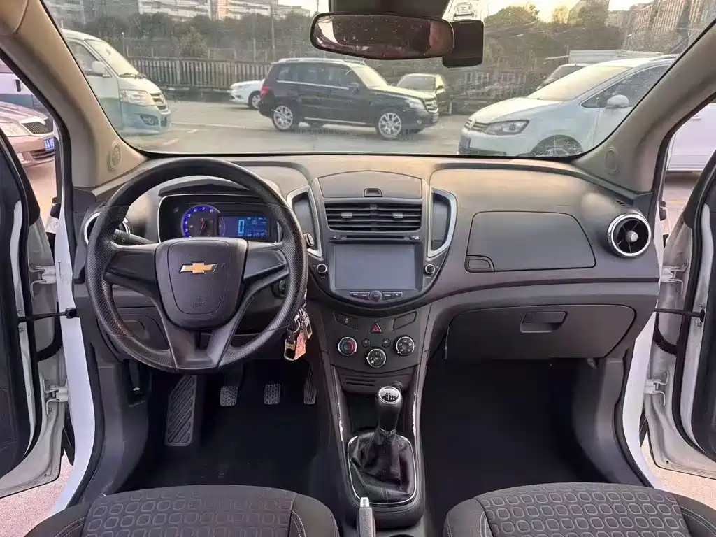 Tracker 1.4 T Manual 2 WD Comfort